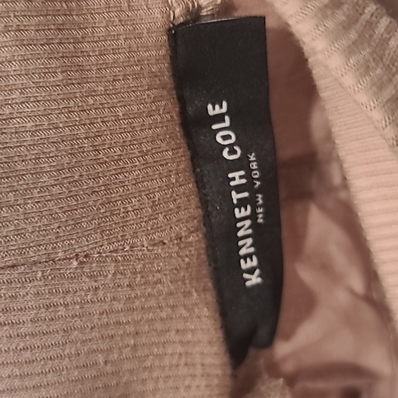 Kenneth Cole Dark Clay Techni-Cole Cargo Shorts, Size 42 - Picture 5 of 8